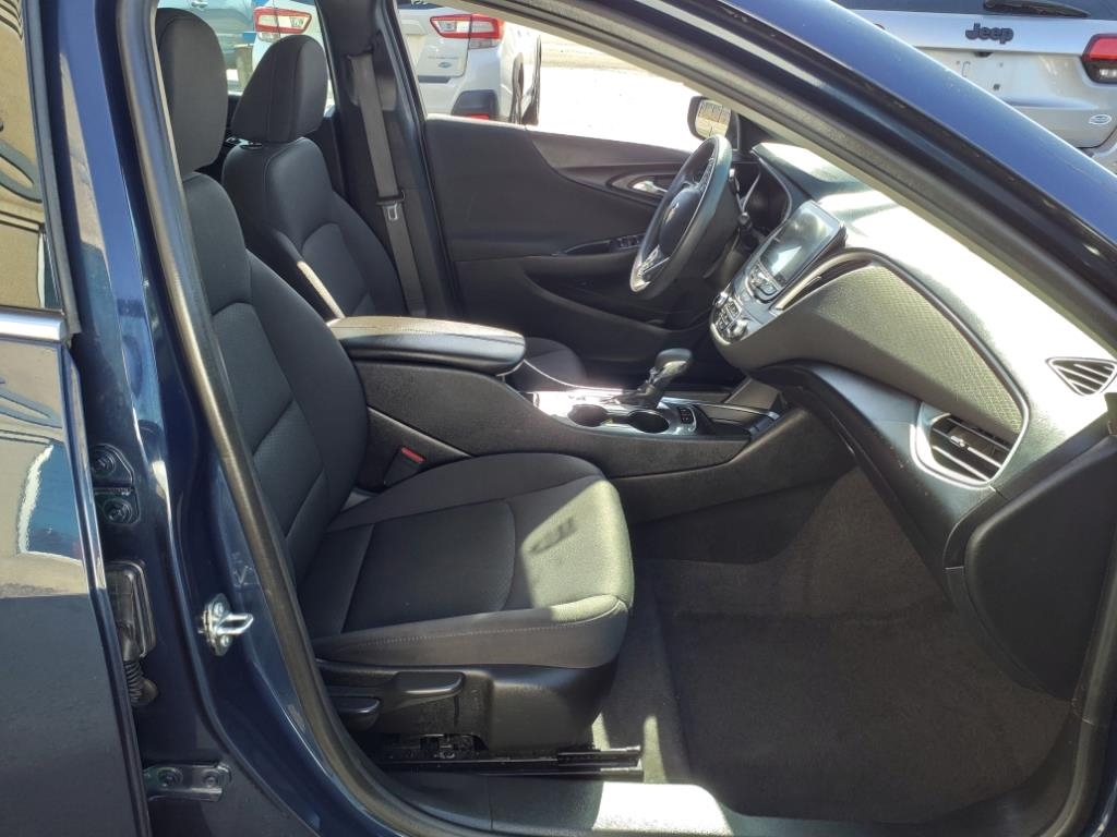 Chevrolet Malibu  2022