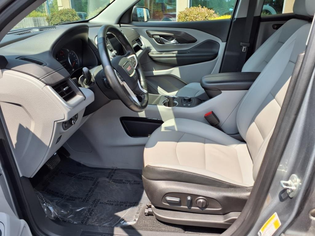 2023 GMC Terrain SLT - Photo 5