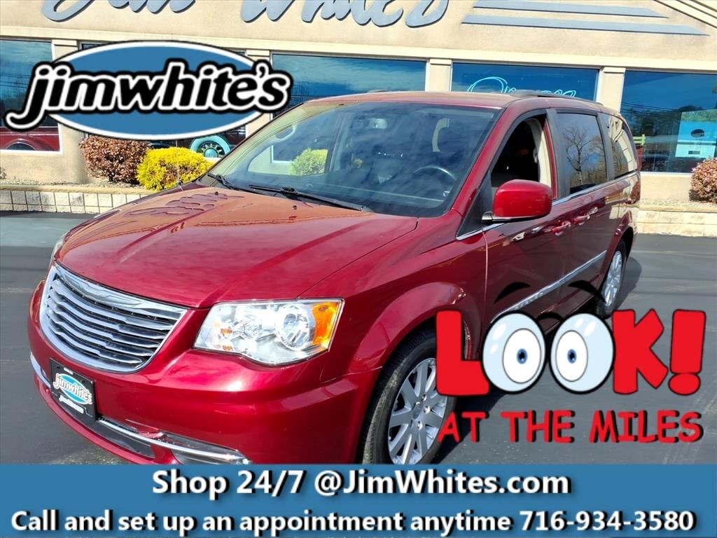 2015 Chrysler Town & Country 