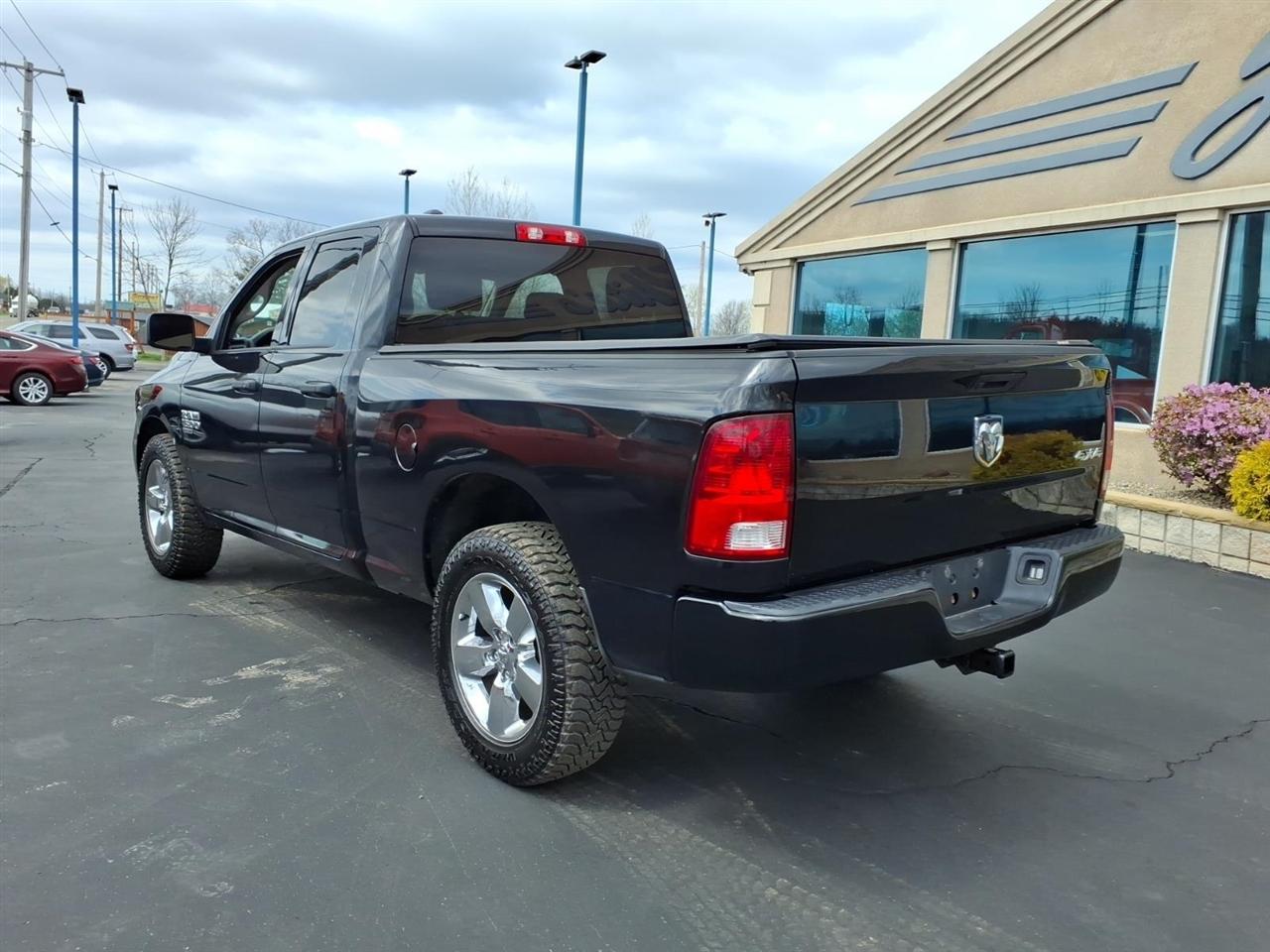 2019 RAM Ram 1500 Classic Express - Photo 2