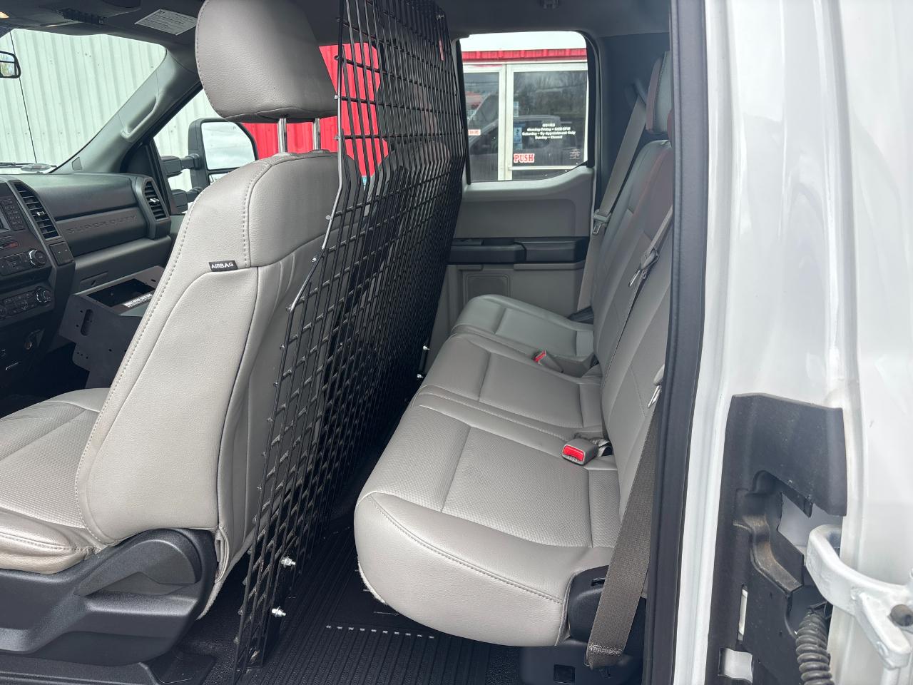 Ford Super Duty F-250 SRW XL 4WD SuperCab 6.75' Box 2017