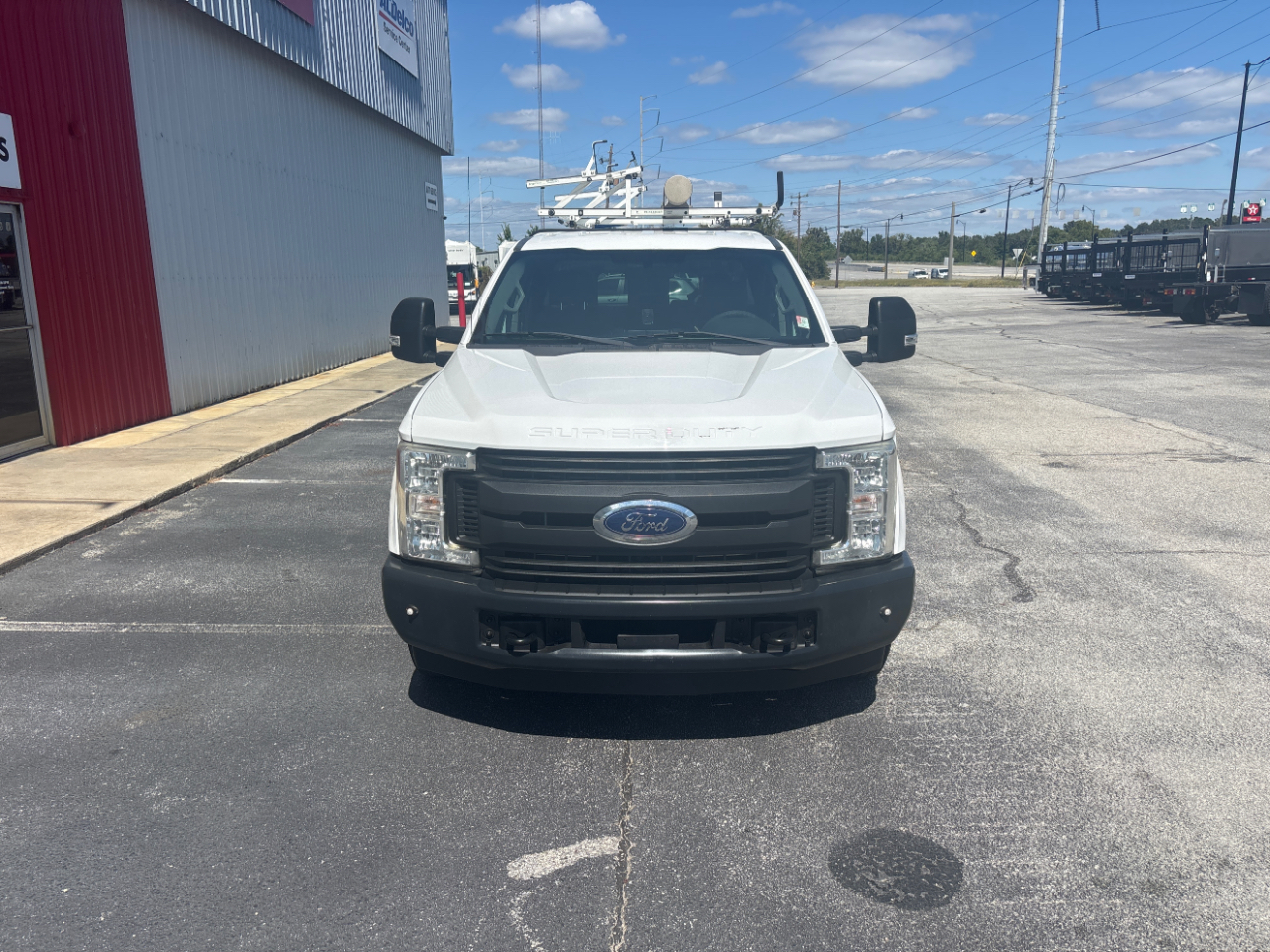 Ford Super Duty F-250 SRW XL 2WD SuperCab 6.75' Box 2017 Ford Super Duty F-250 SRW XL 2WD SuperCab 6.75' Box 2017