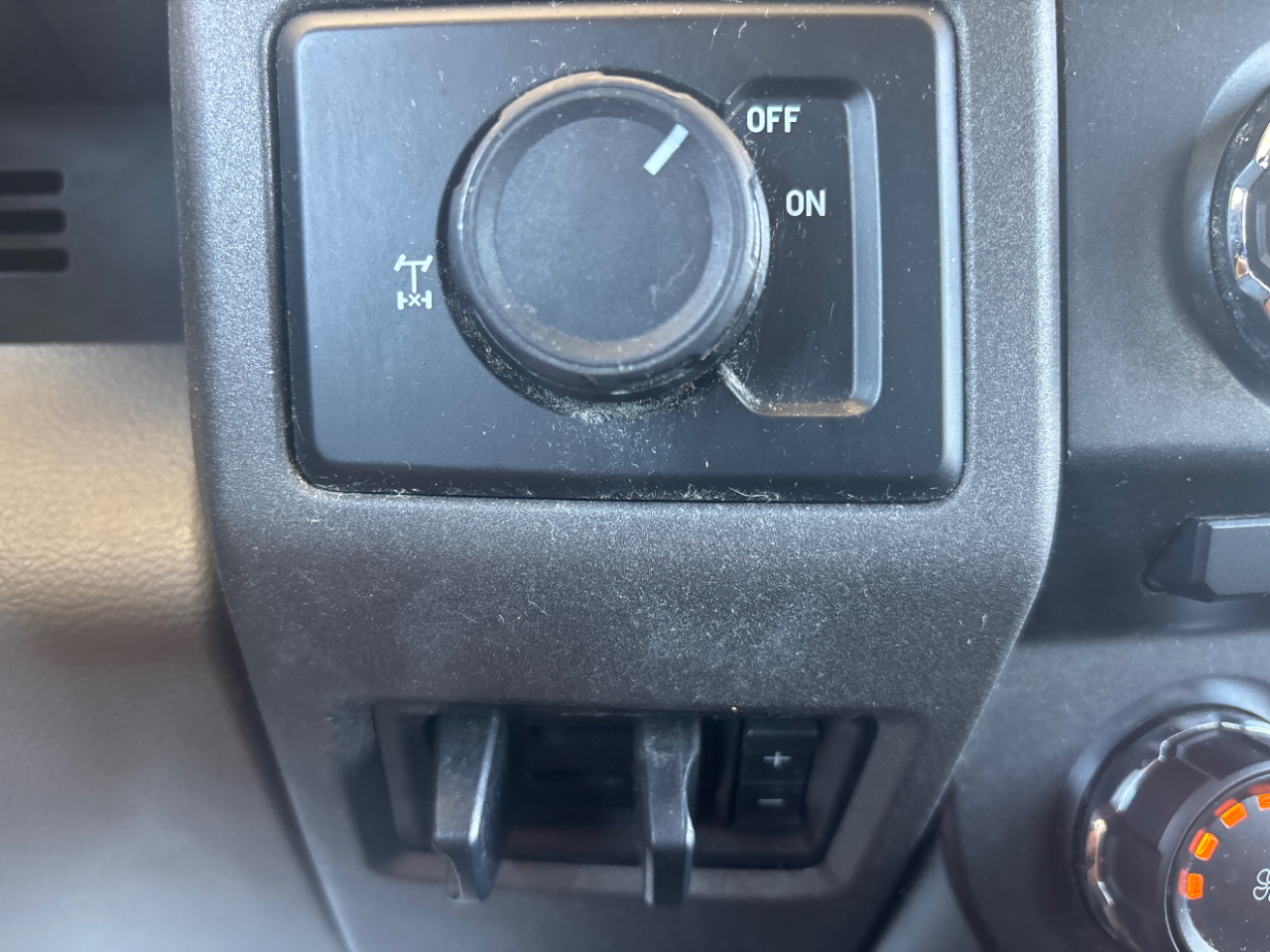 Ford Super Duty F-250 SRW XL 2WD SuperCab 6.75' Box 2017 Ford Super Duty F-250 SRW XL 2WD SuperCab 6.75' Box 2017