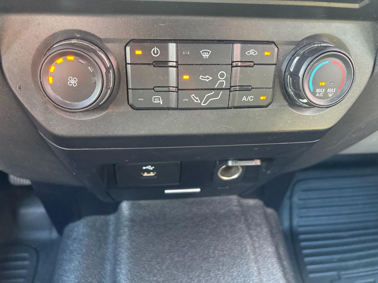 Ford Super Duty F-250 SRW XL 2WD SuperCab 6.75' Box 2017