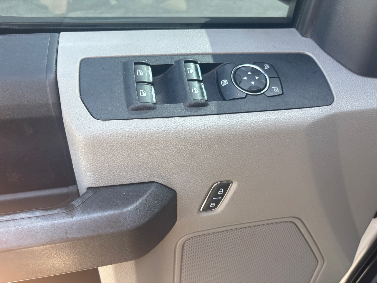 Ford Super Duty F-250 SRW XL 4WD Crew Cab 6.75' Box 2020 Ford Super Duty F-250 SRW XL 4WD Crew Cab 6.75' Box 2020