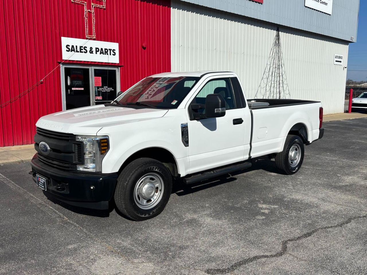 Ford Super Duty F-250 SRW XL 2WD Reg Cab 8' Box 2018