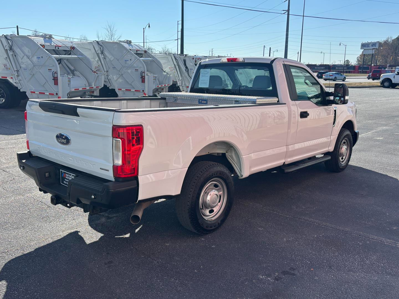 Ford Super Duty F-250 SRW XL 2WD Reg Cab 8' Box 2018