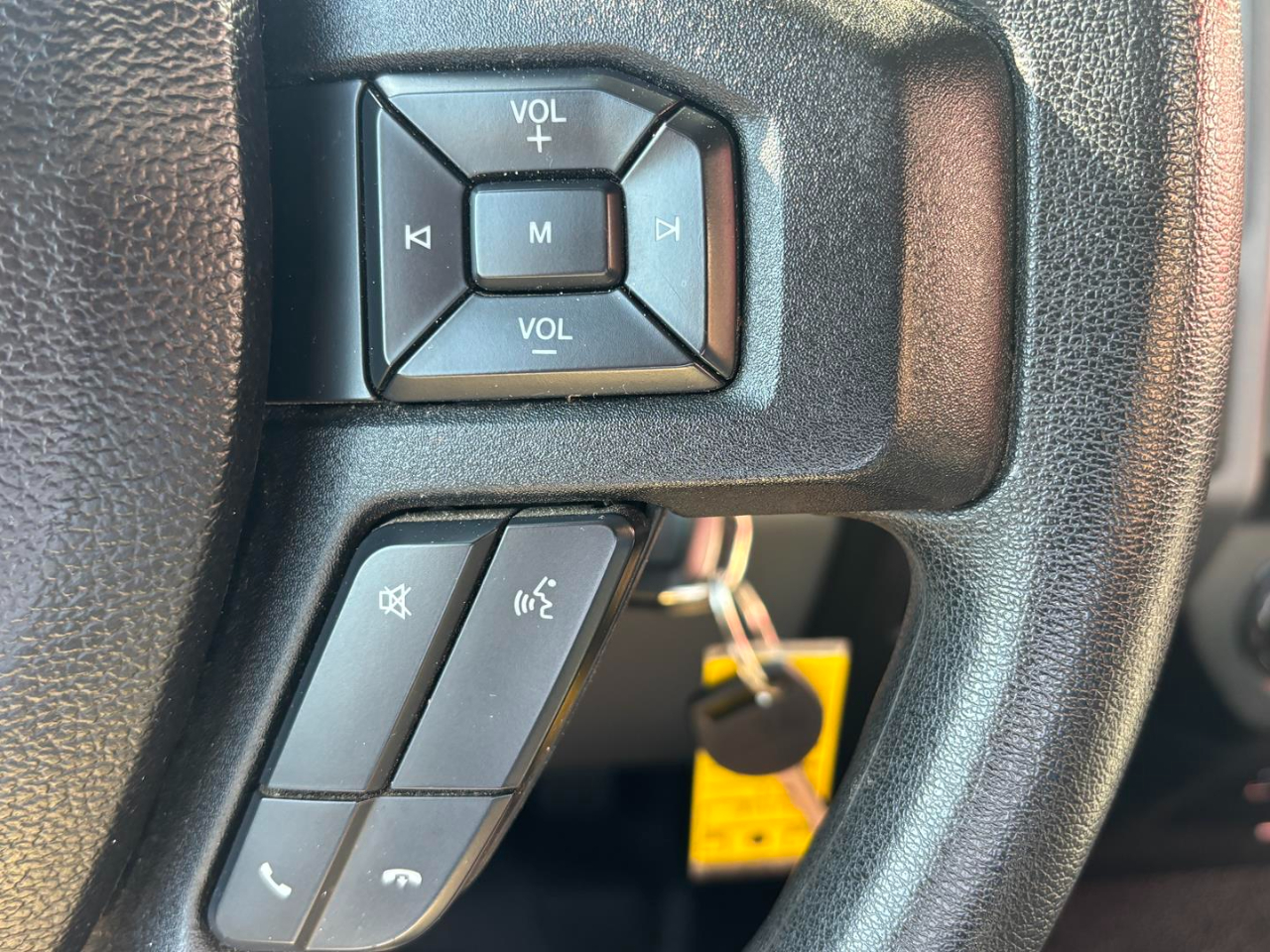 Ford Super Duty F-250 SRW XL 2WD Reg Cab 8' Box 2018