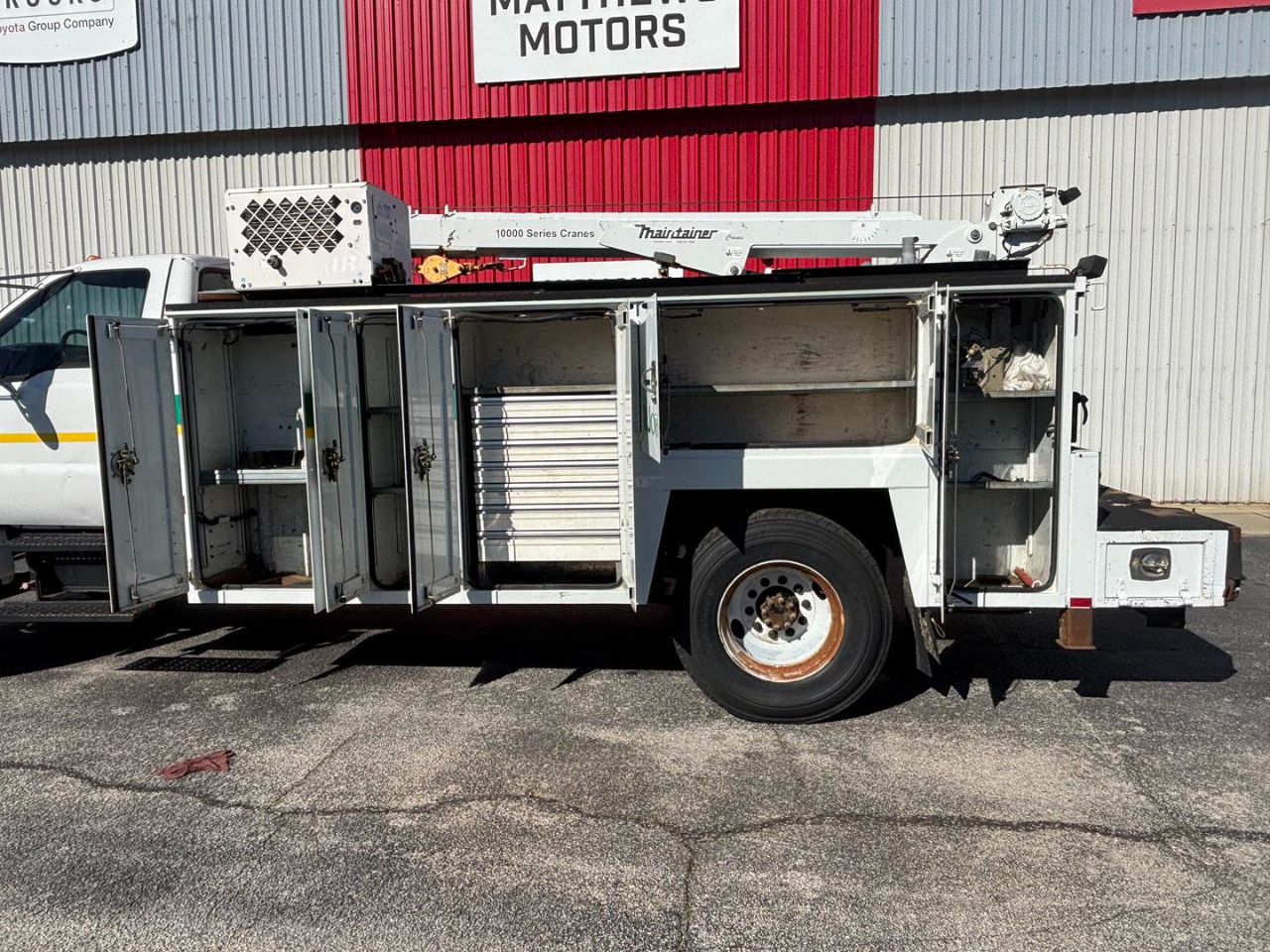 Ford Super Duty F-750 Straight Frame Reg Cab XL 2007