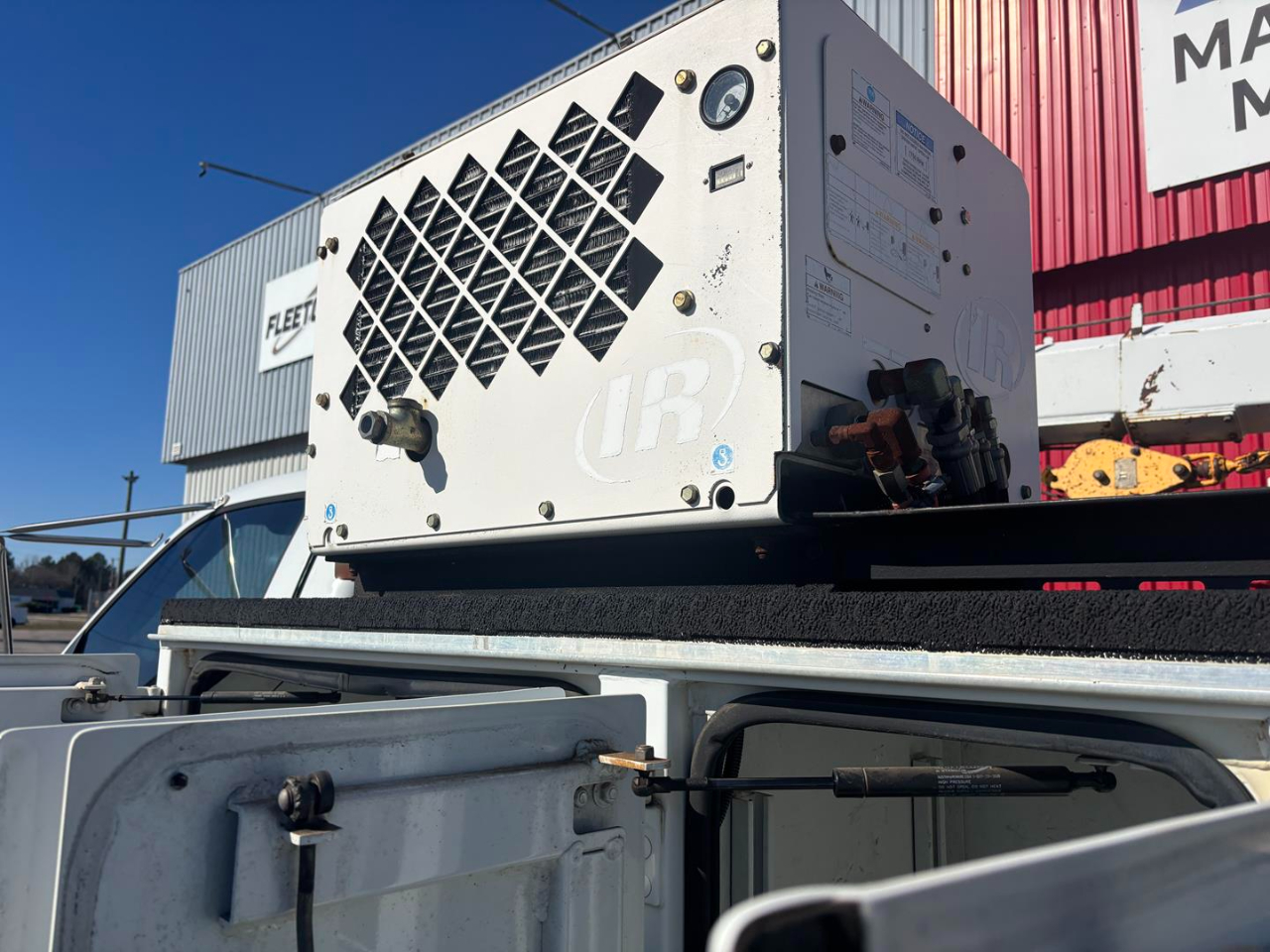 Ford Super Duty F-750 Straight Frame Reg Cab XL 2007