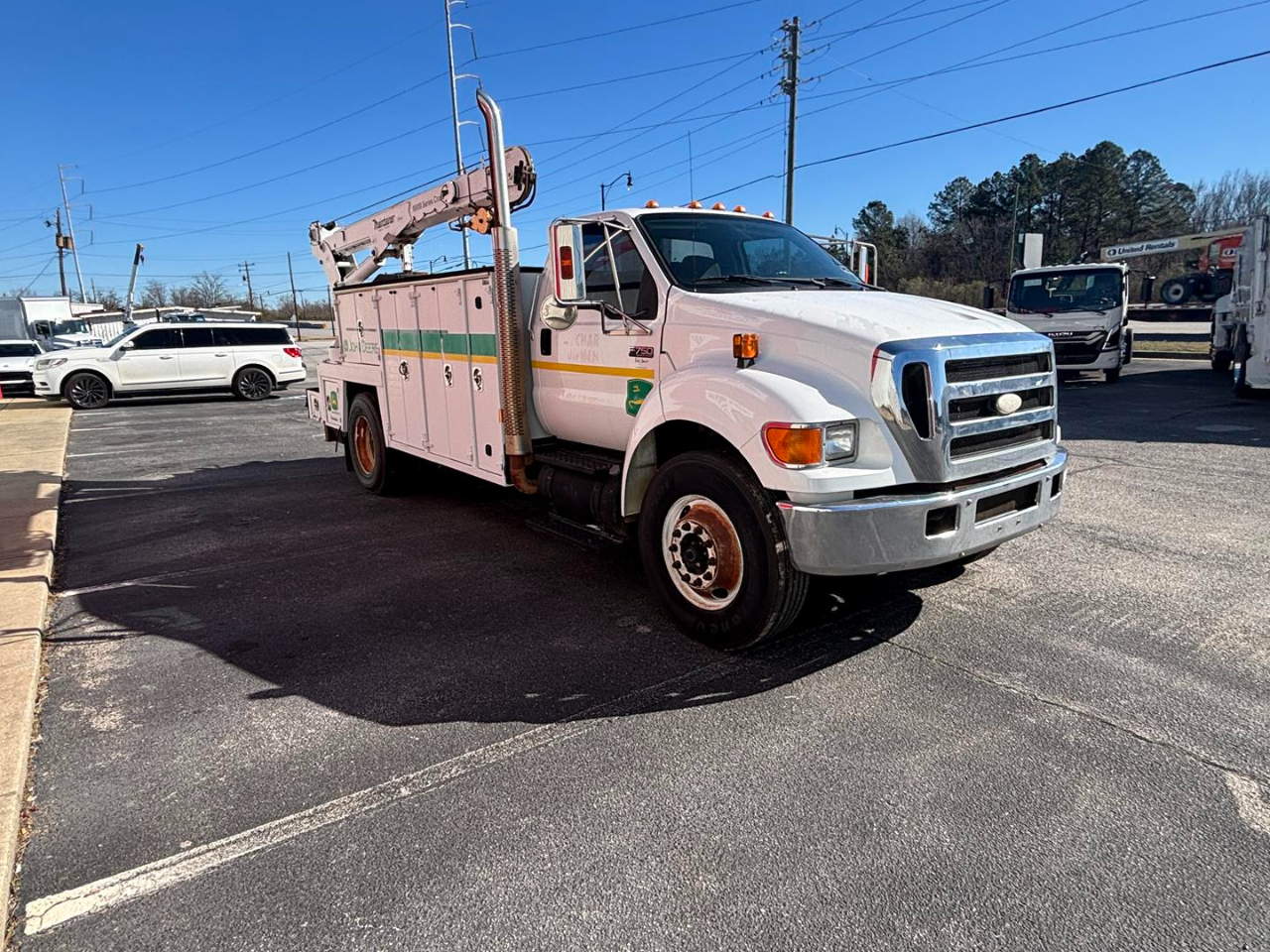 Ford Super Duty F-750 Straight Frame Reg Cab XL 2007