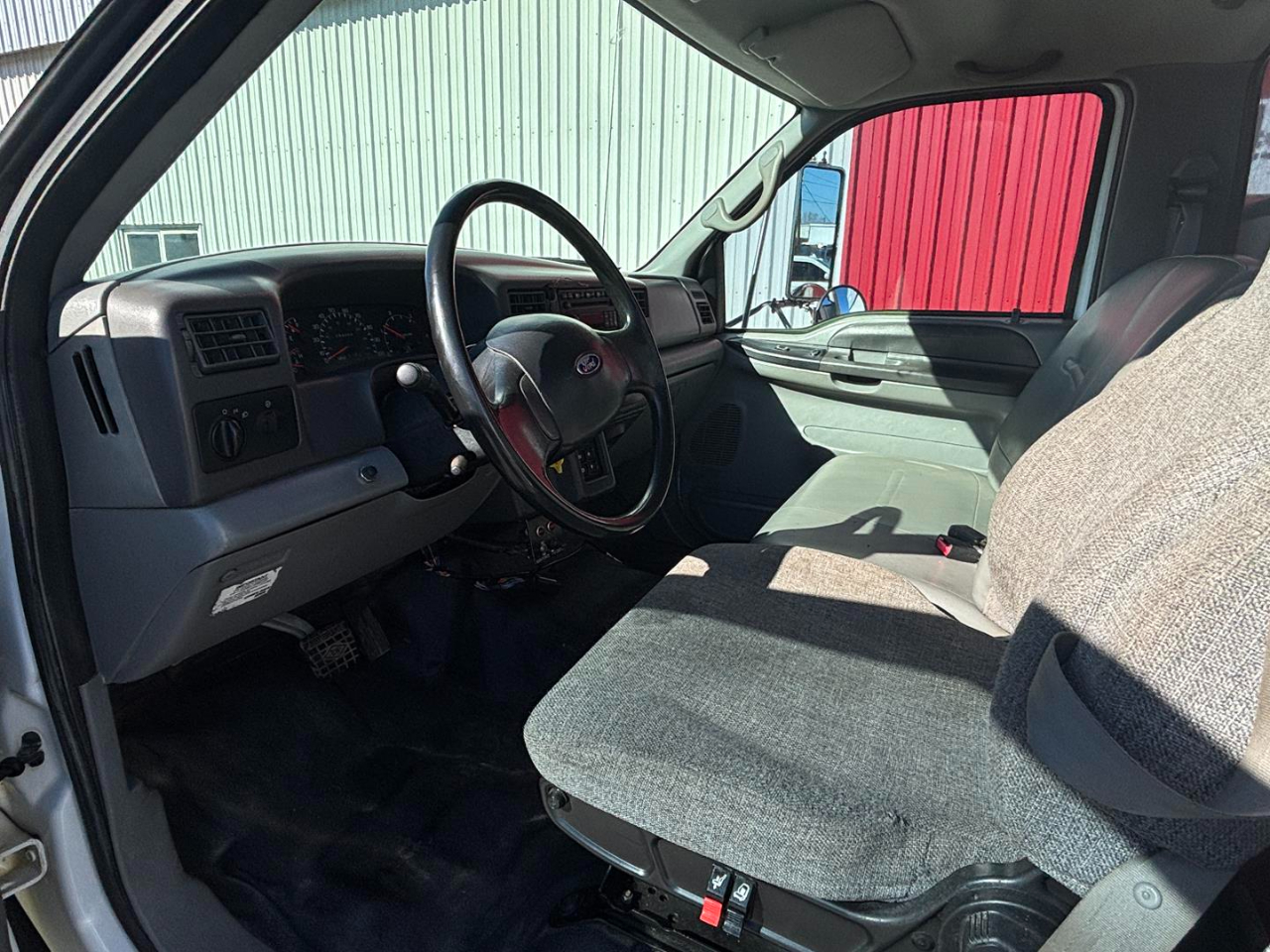 Ford Super Duty F-750 Straight Frame Reg Cab XL 2007