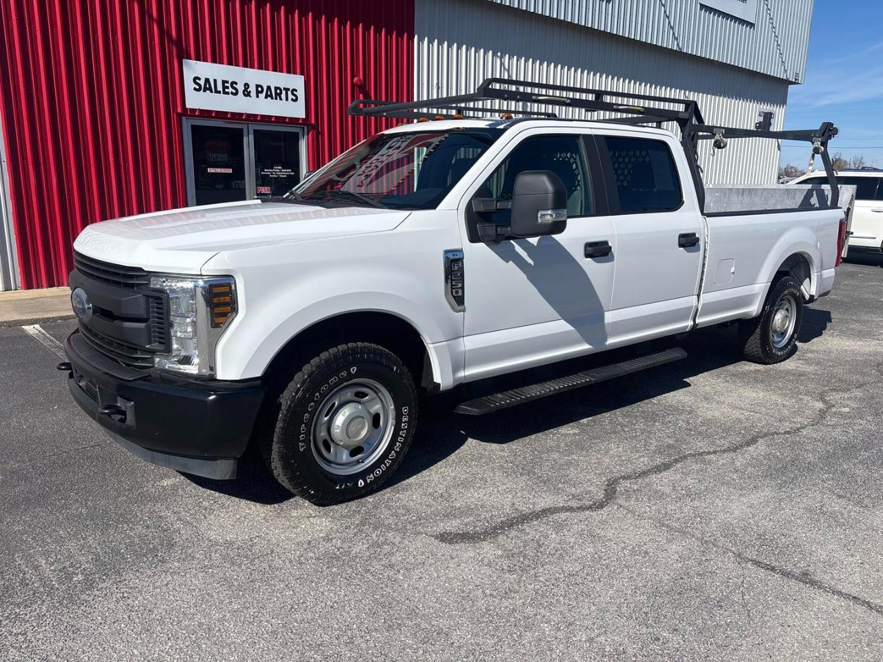 Ford Super Duty F-250 SRW XL 2WD Crew Cab 8' Box 2019
