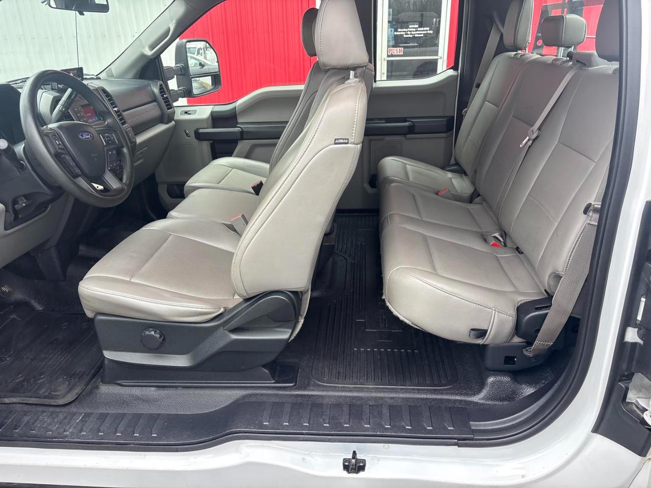 Ford Super Duty F-250 SRW XL 2WD SuperCab 6.75' Box 2019