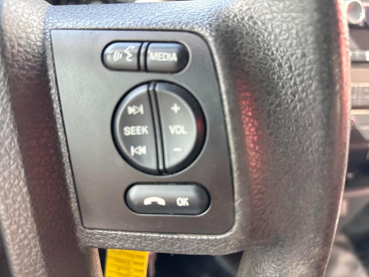 Ford Super Duty F-550 DRW 4WD Crew Cab 176" WB 60" CA XL 2016