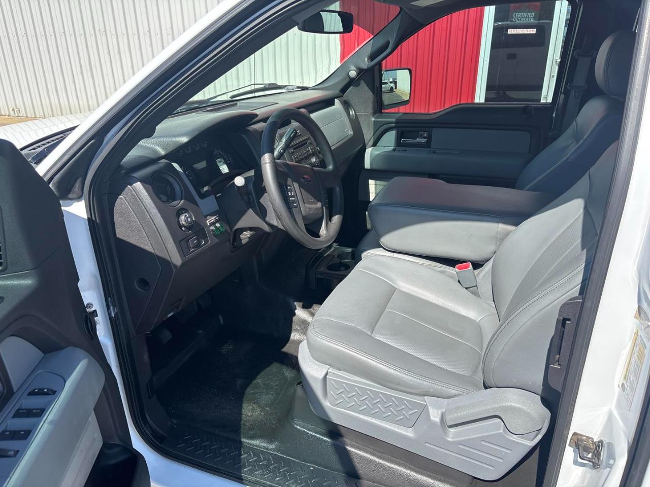 Ford F-150 4WD SuperCab 145" XL 2014