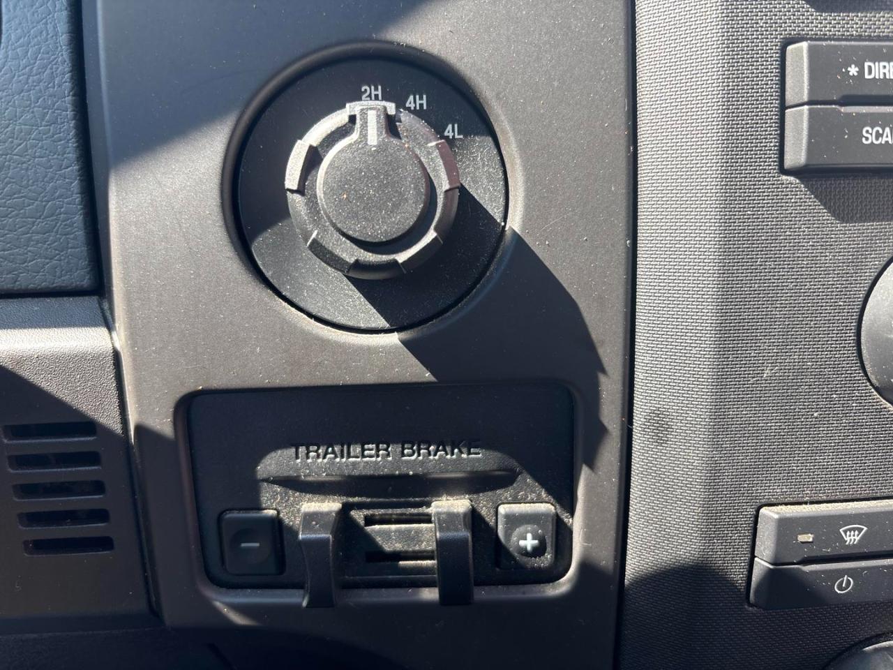 Ford F-150 4WD SuperCab 145" XL 2014