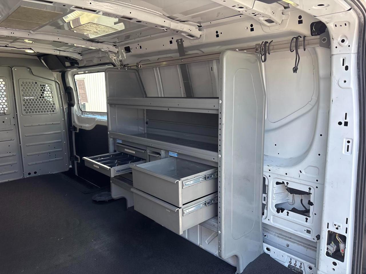 Ford Transit Van T-150 148" Low Rf 8600 GVWR Sliding RH Dr 2017