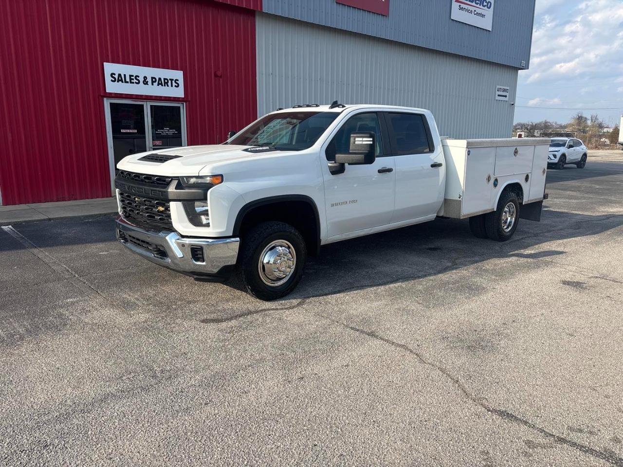 Chevrolet Silverado 3500HD CC 4WD Crew Cab 177" WB, 60" CA Work Truck 2022