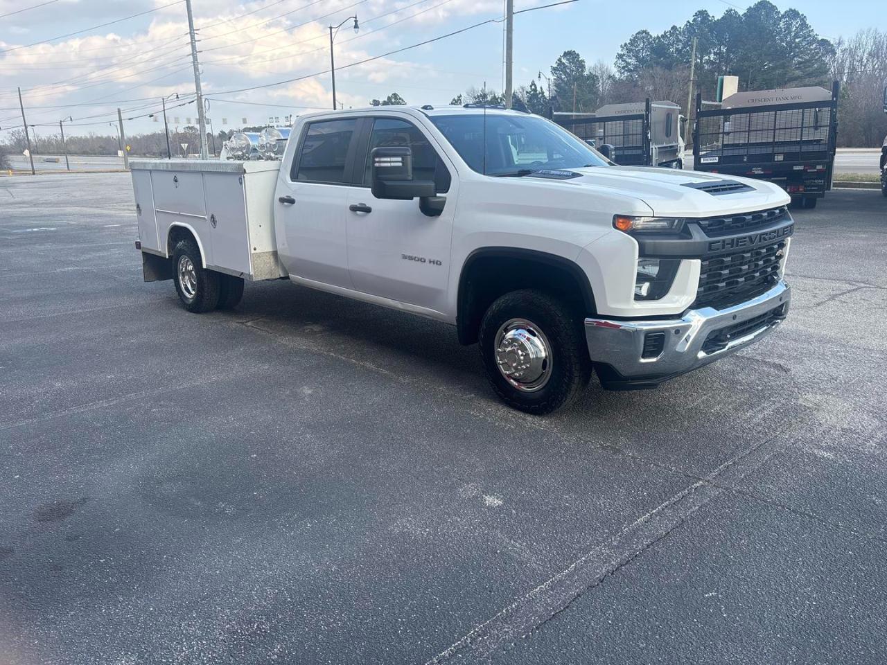 Chevrolet Silverado 3500HD CC 4WD Crew Cab 177" WB, 60" CA Work Truck 2022