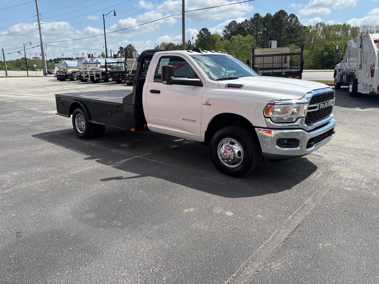 RAM 3500 Chassis Cab Tradesman 2WD Reg Cab 84" CA 167.5" WB 2021