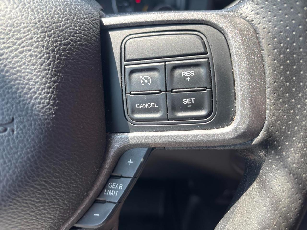 RAM 3500 Chassis Cab Tradesman 2WD Reg Cab 84" CA 167.5" WB 2021