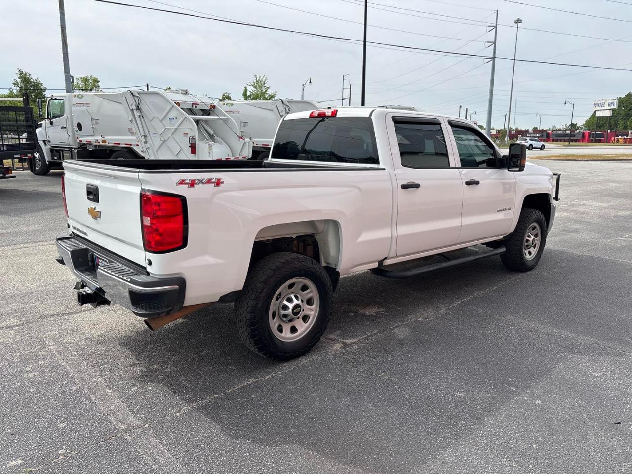 Chevrolet Silverado 3500HD 4WD Crew Cab 153.7" Work Truck 2017