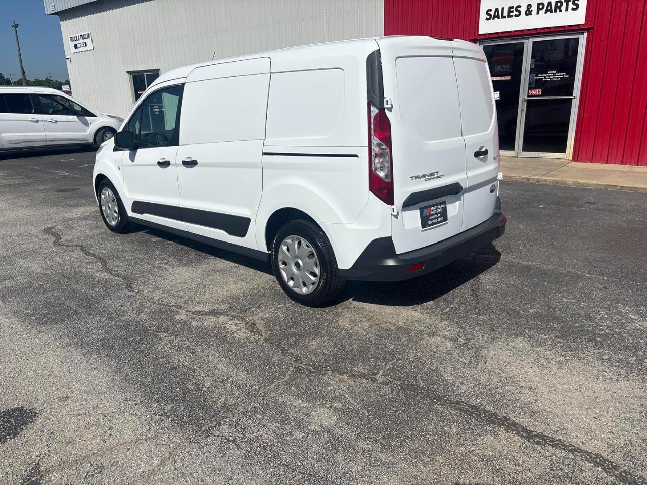 Ford Transit Connect Van XLT LWB w/Rear Symmetrical Doors 2017