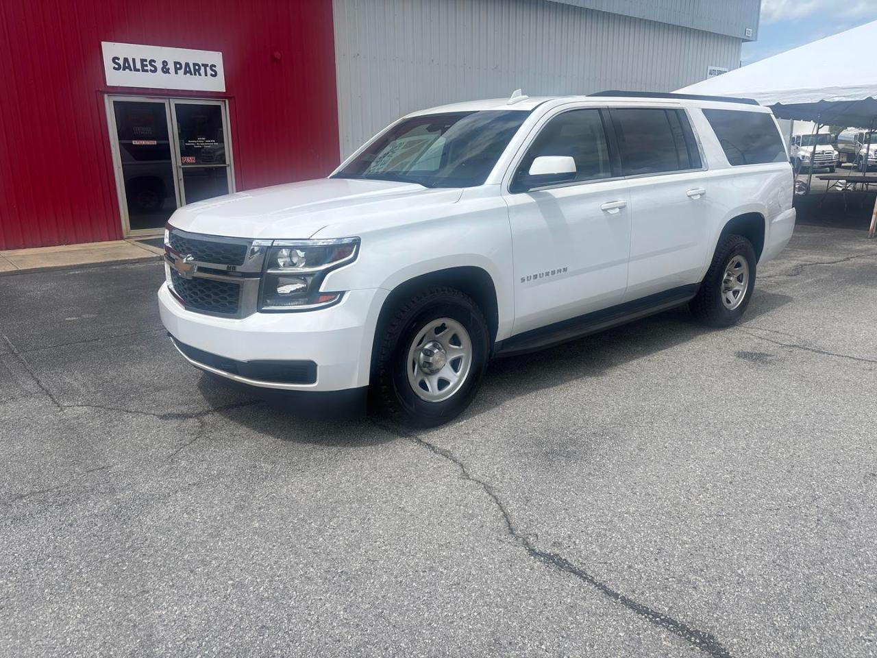 Chevrolet Suburban 4WD 4dr 1500 Commercial 2018