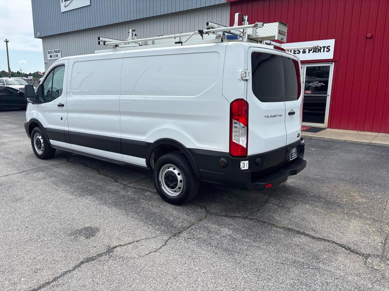 Ford Transit Van T-350 148" Low Rf 9500 GVWR Sliding RH Dr 2019