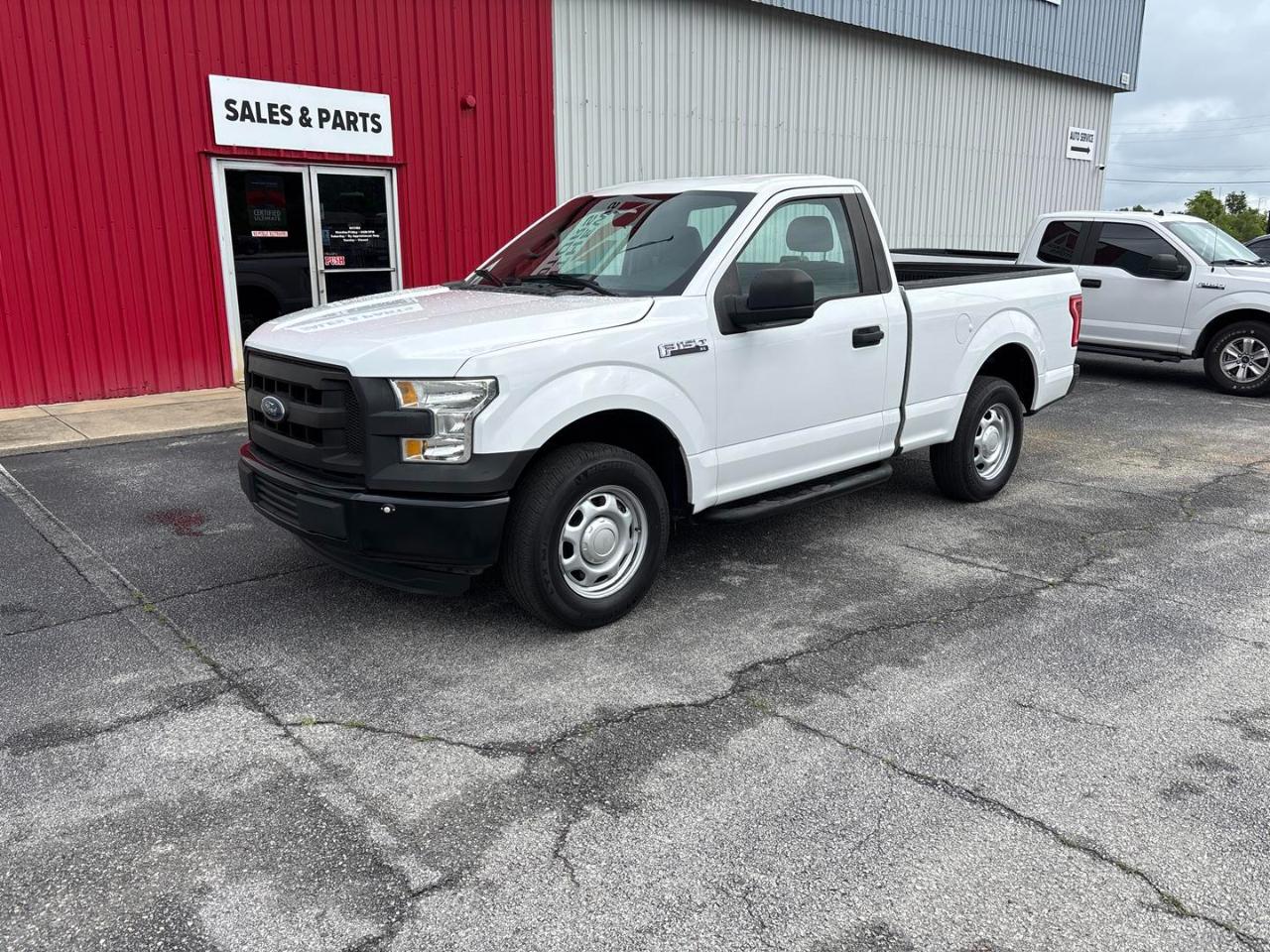 2015 Ford F-150 2WD Reg Cab XL