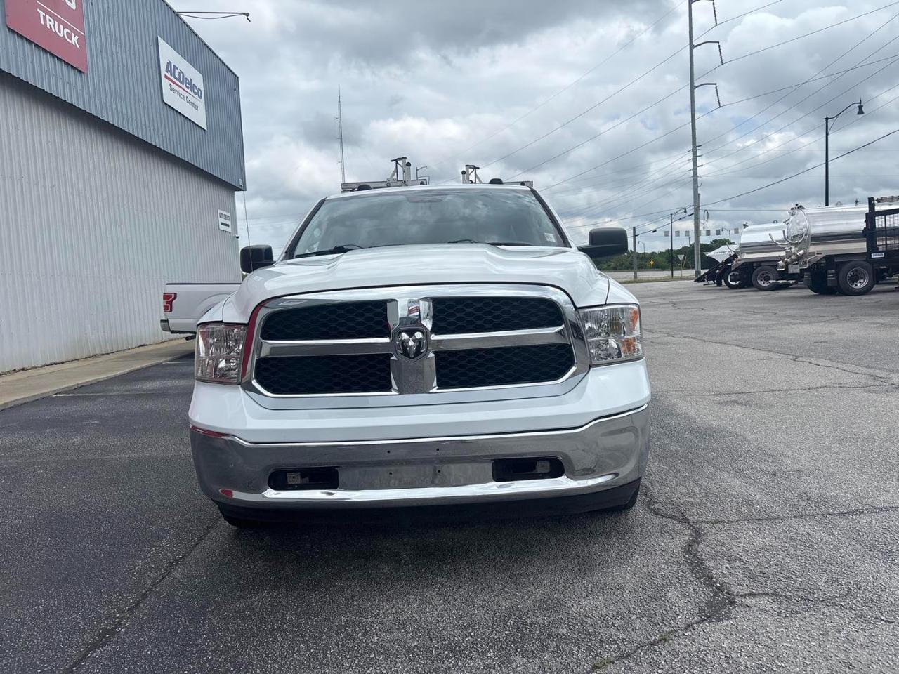 RAM 1500 Classic Tradesman 4x4 Quad Cab 6'4" Box 2019
