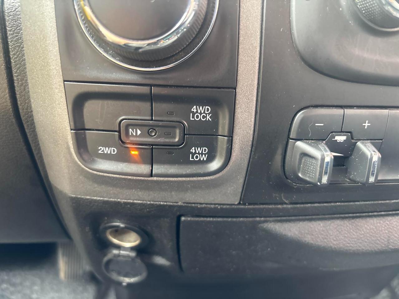 RAM 1500 Classic Tradesman 4x4 Quad Cab 6'4" Box 2019