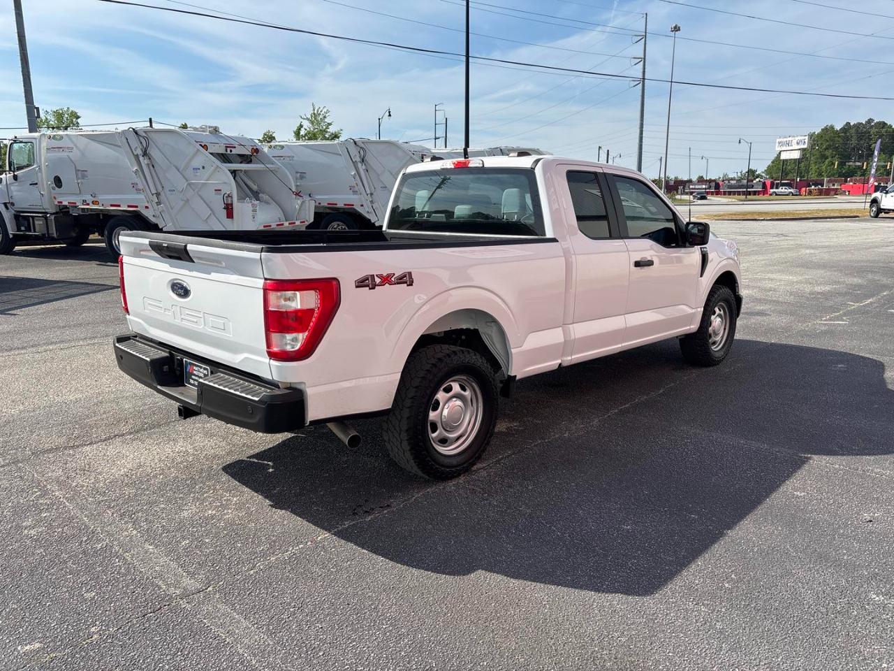 Ford F-150 XL 4WD SuperCab 6.5' Box 2022