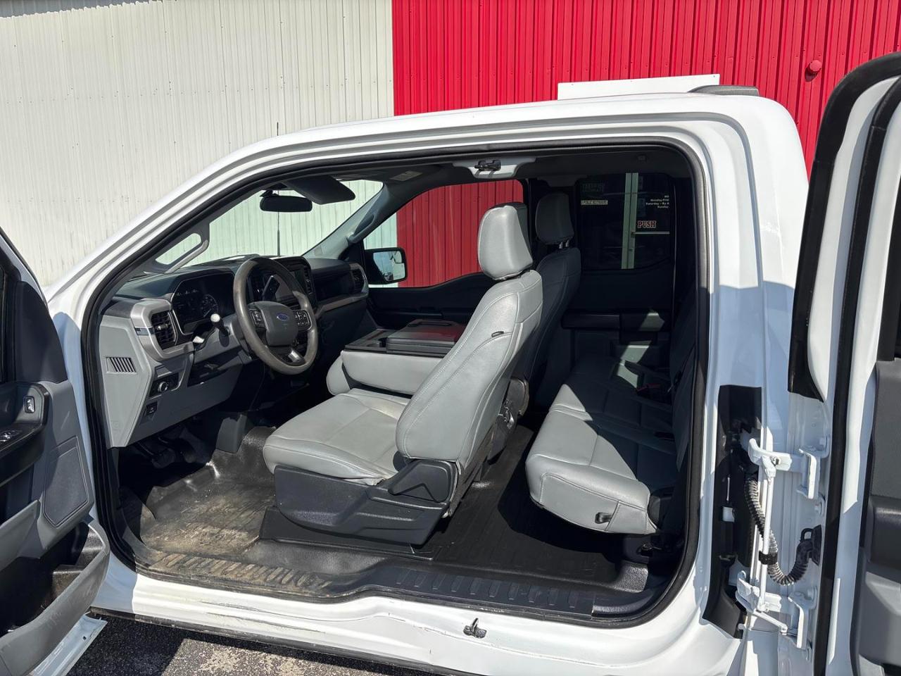 Ford F-150 XL 4WD SuperCab 6.5' Box 2022