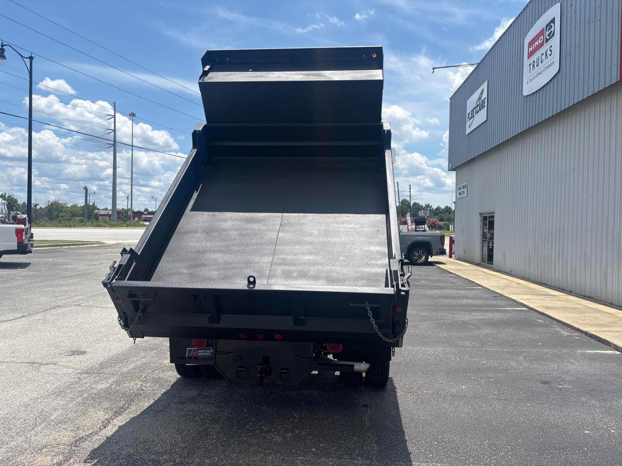 Ford Super Duty F-350 DRW XL 2WD Crew Cab 179" WB 60" CA 2017