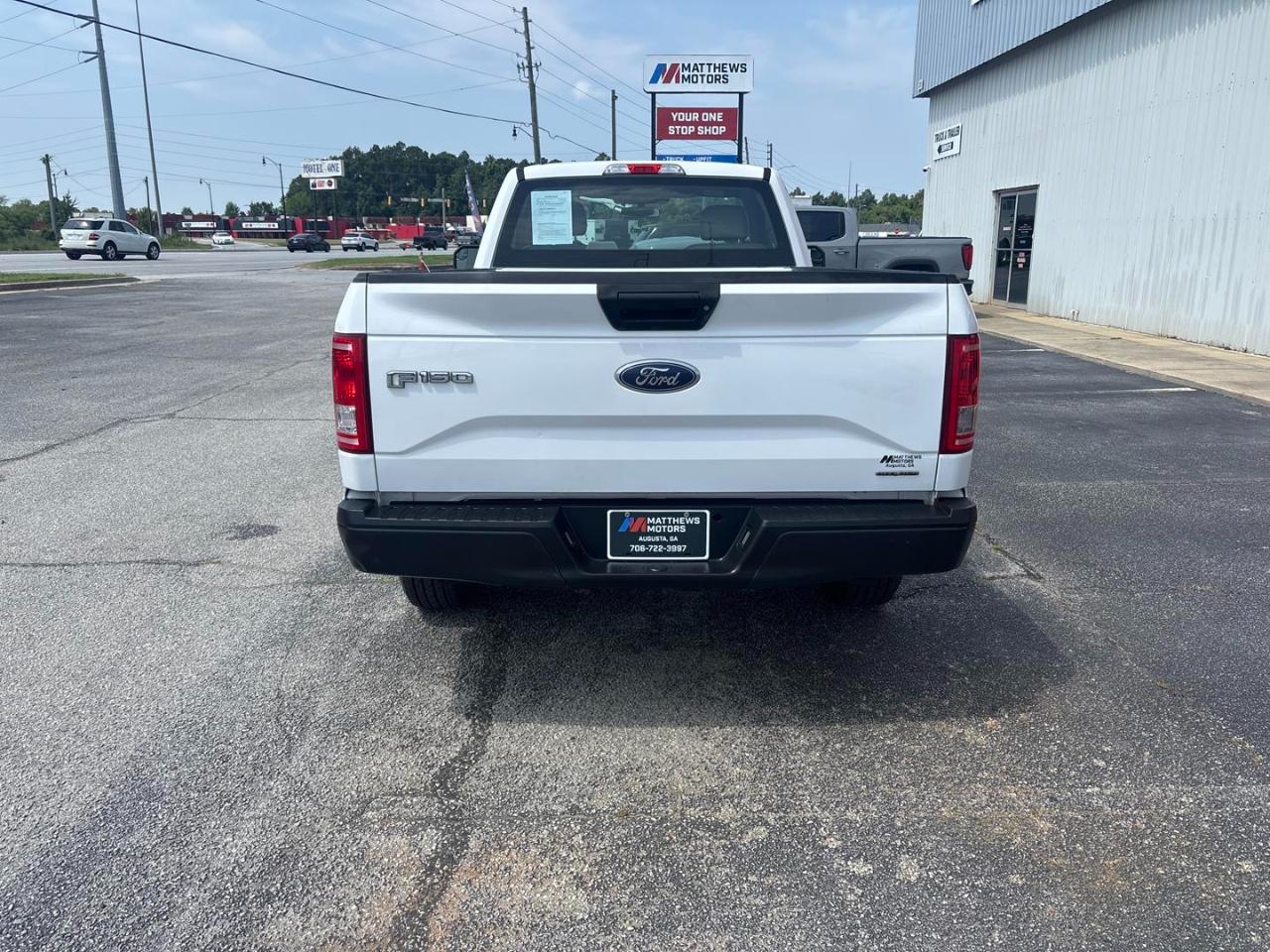 Ford F-150 XL 2WD Reg Cab 8' Box 2017
