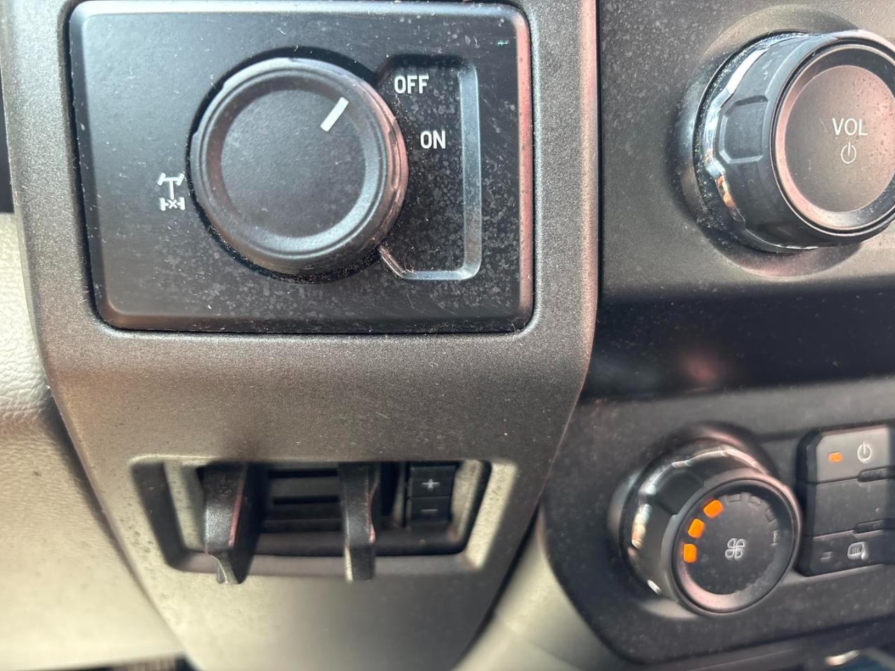 Ford Super Duty F-250 SRW XL 2WD SuperCab 6.75' Box 2019