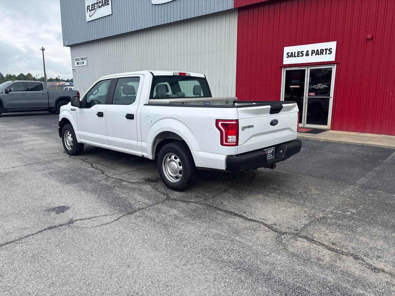 Ford F-150 XL 2WD SuperCrew 5.5' Box 2017