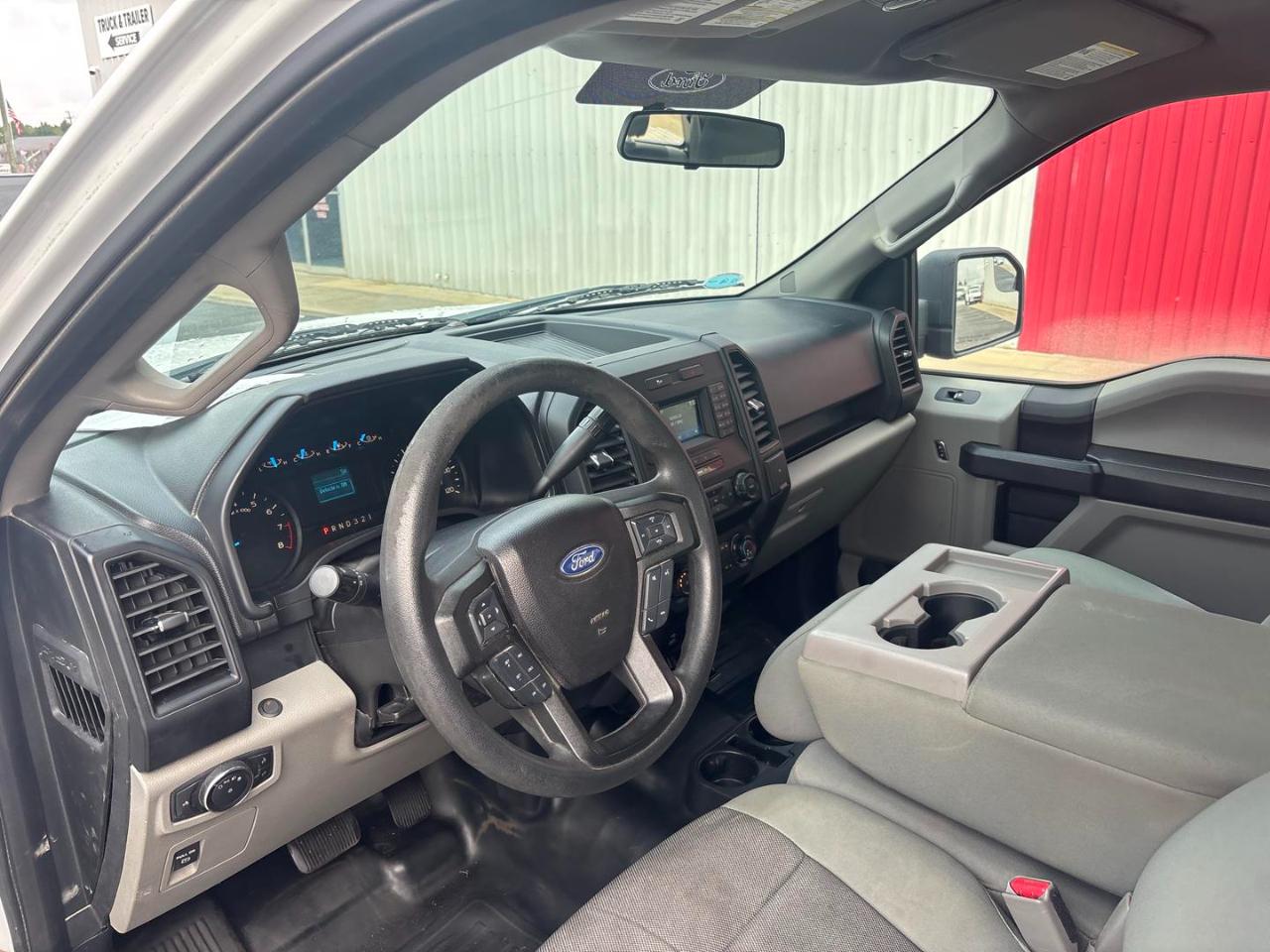 Ford F-150 XL 2WD SuperCrew 5.5' Box 2017