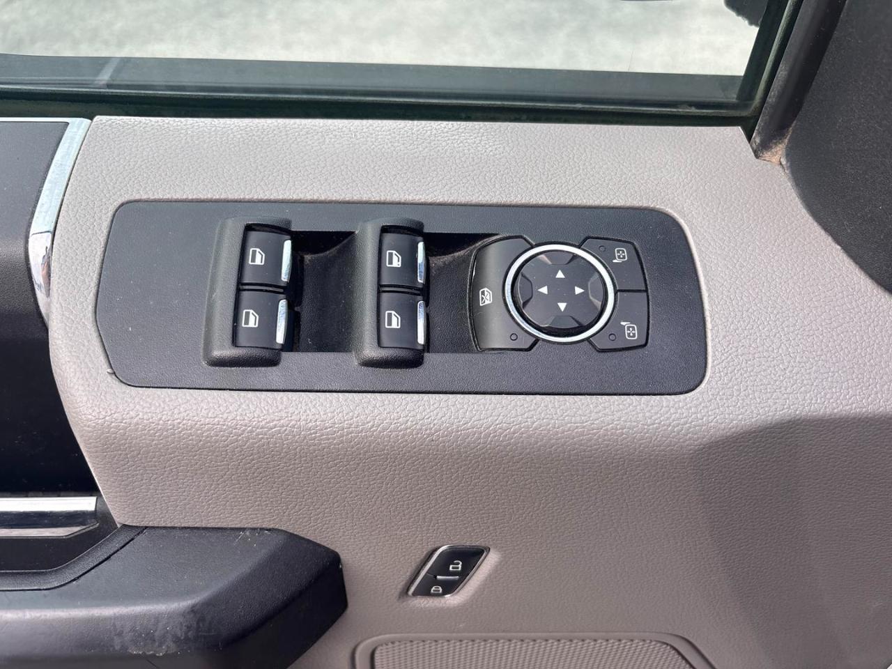 Ford F-150 XL 2WD SuperCrew 5.5' Box 2017
