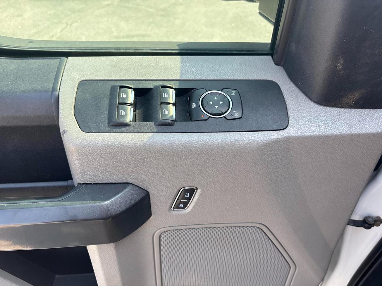 Ford Super Duty F-250 SRW XL 2WD Crew Cab 8' Box 2020