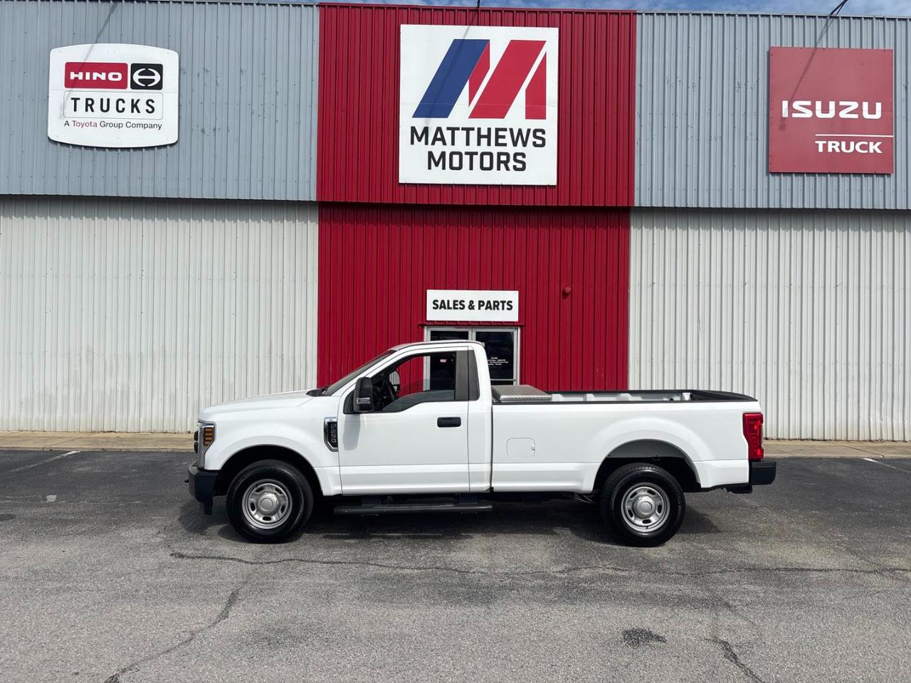 Ford Super Duty F-250 SRW XL 2WD Reg Cab 8' Box 2018