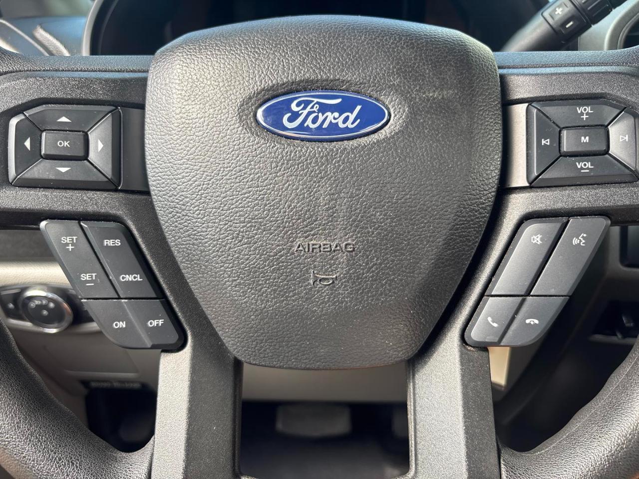 Ford Super Duty F-250 SRW XL 2WD Reg Cab 8' Box 2018