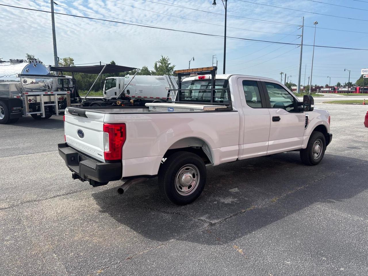 Ford Super Duty F-250 SRW XL 2WD SuperCab 6.75' Box 2019