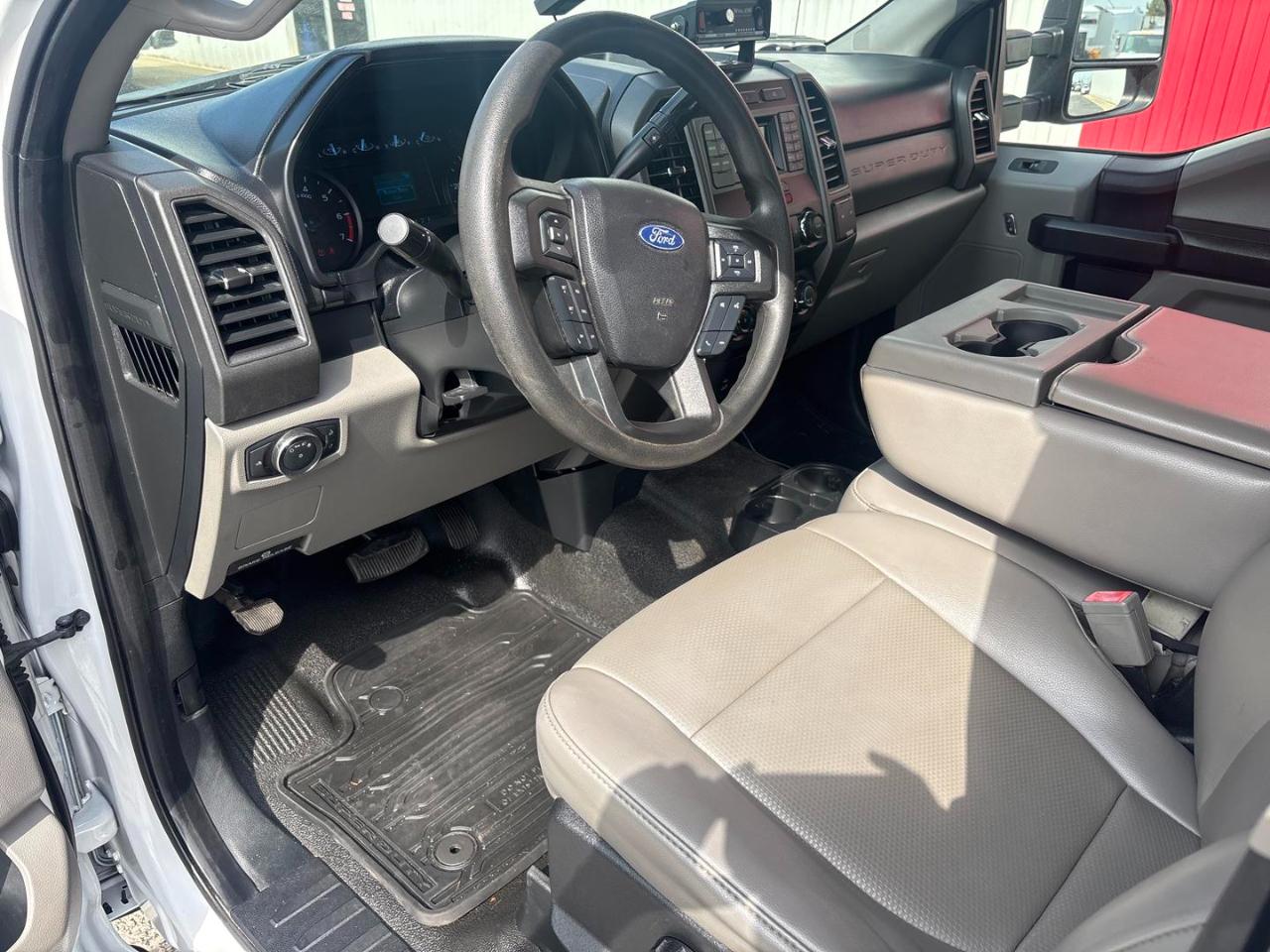 Ford Super Duty F-250 SRW XL 2WD SuperCab 6.75' Box 2019
