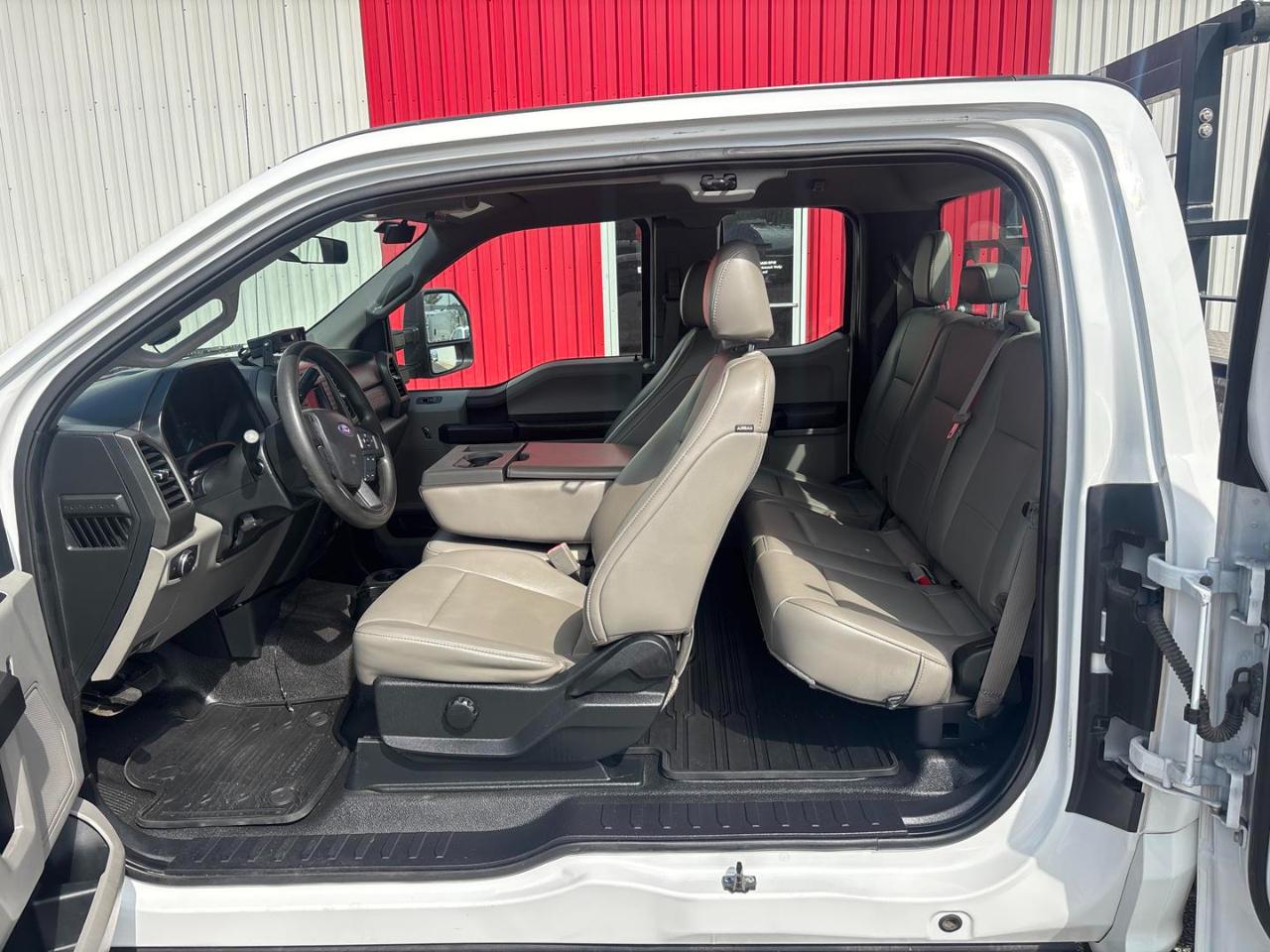 Ford Super Duty F-250 SRW XL 2WD SuperCab 6.75' Box 2019