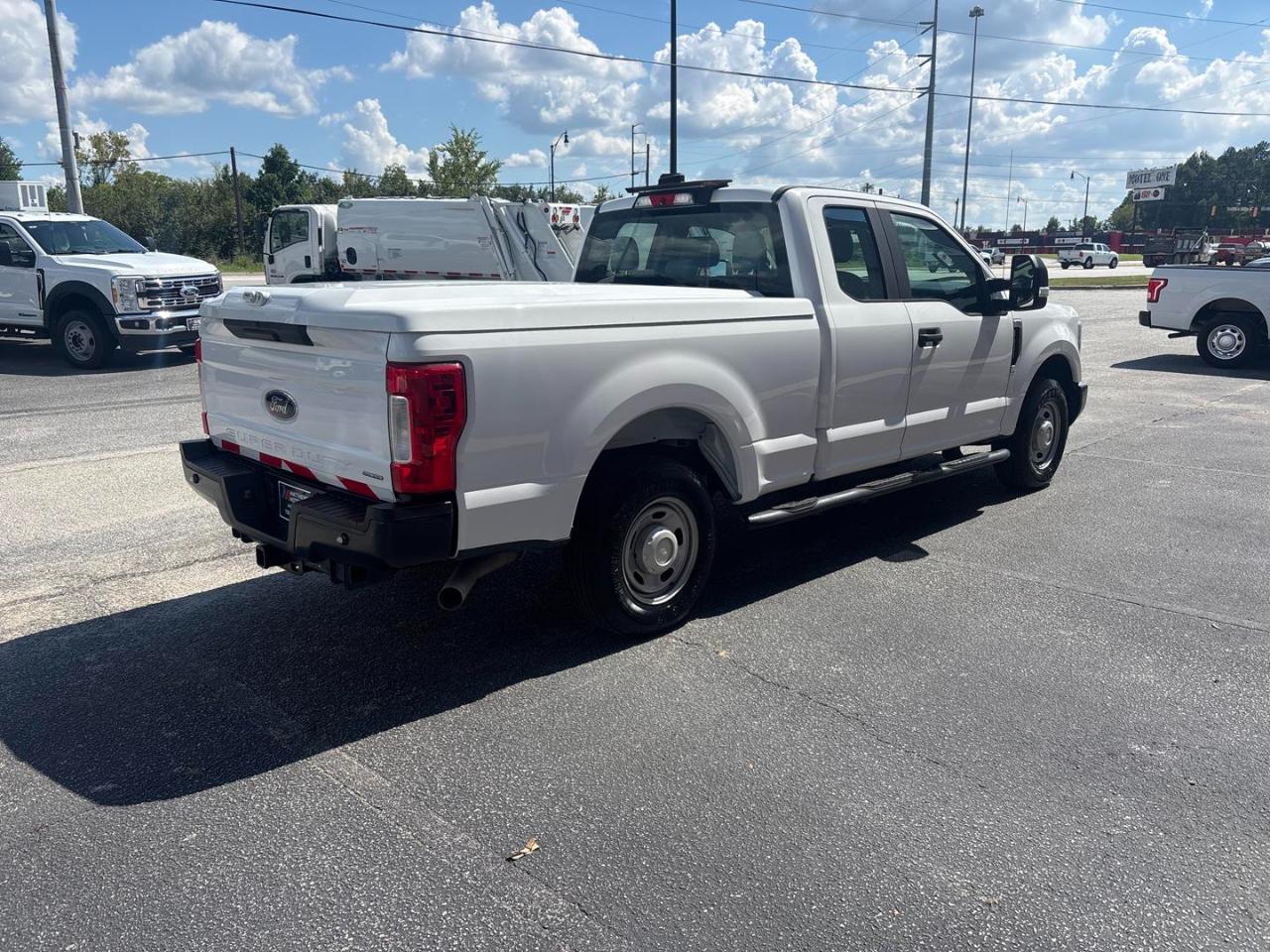 Ford Super Duty F-250 SRW XL 2WD SuperCab 6.75' Box 2019