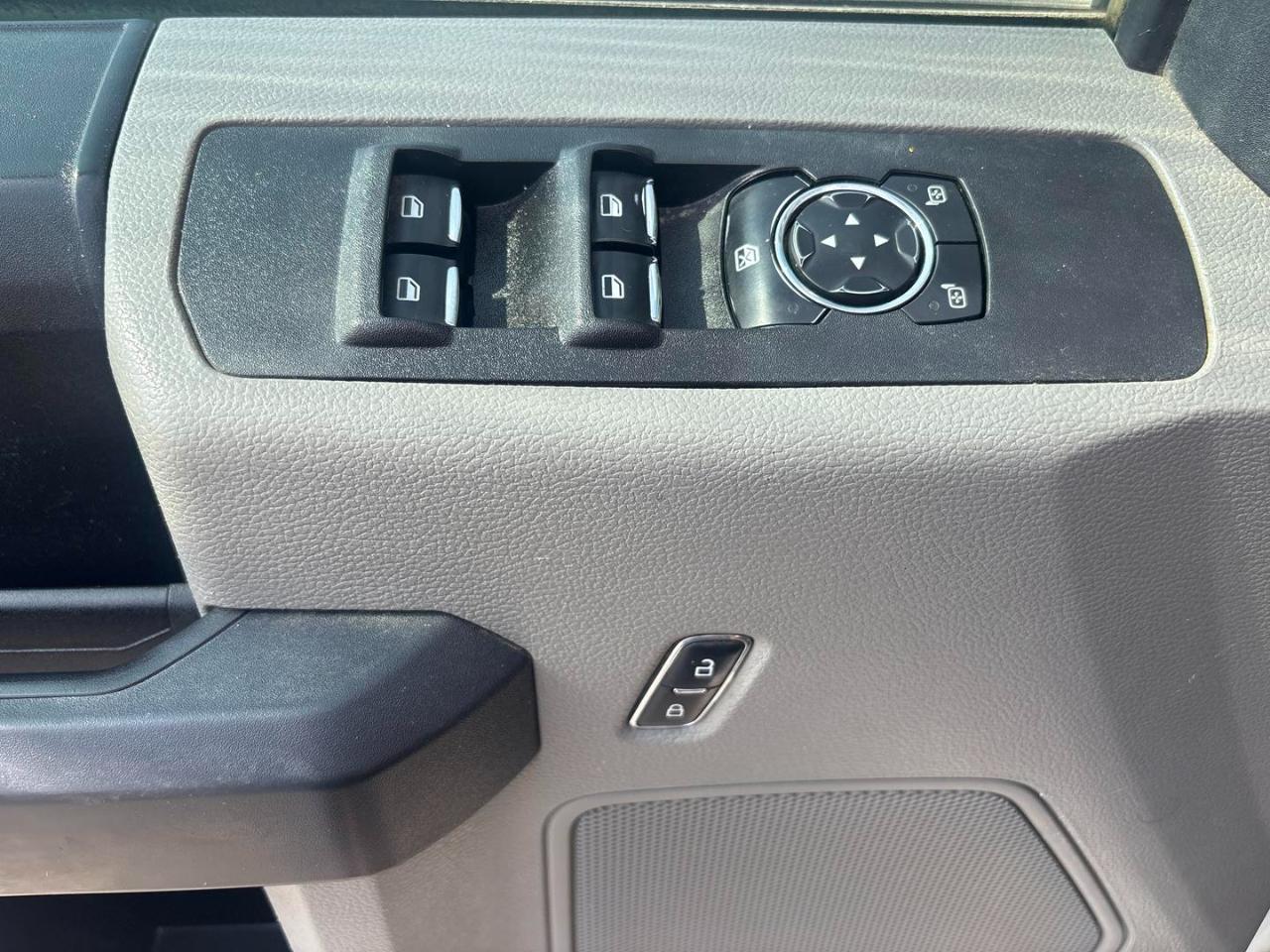 Ford Super Duty F-250 SRW XL 2WD Crew Cab 8' Box 2021