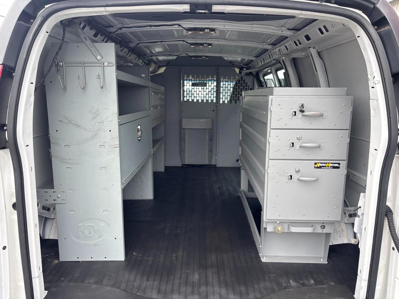 Chevrolet Express Cargo Van RWD 3500 135" 2016